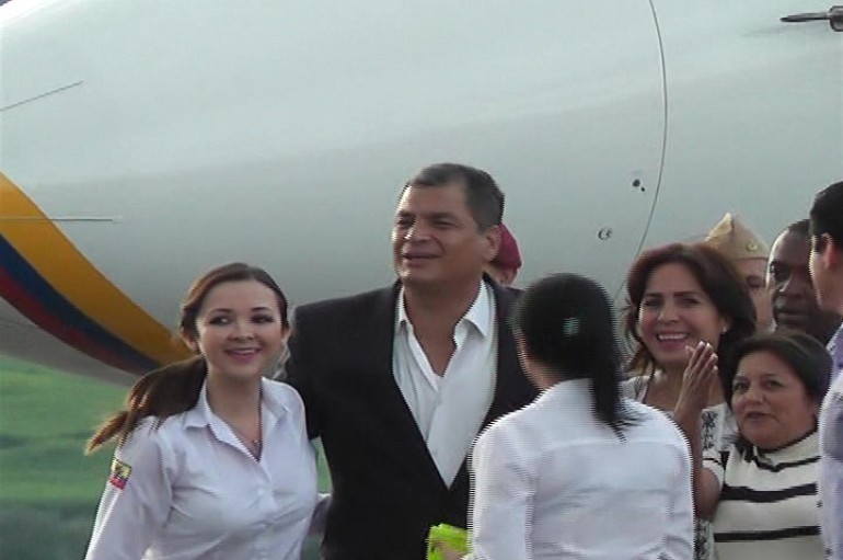 (Video) Presidente Correa llegó para cumplir actividades en Zamora Chinchipe y Loja
