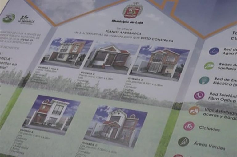 (Video)  Beneficiarios del proyecto de vivienda Ciudad Alegría recibirán escrituras.