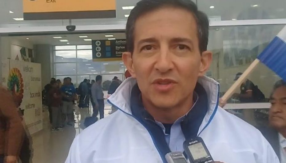 (Video) Canciller de campaña del binomio Lasso-Paez visita Loja.