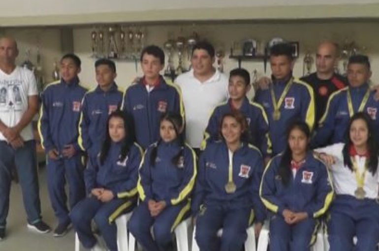 (Video) Deportistas de box y lucha olímpica retornaron con preseas en juegos nacionales