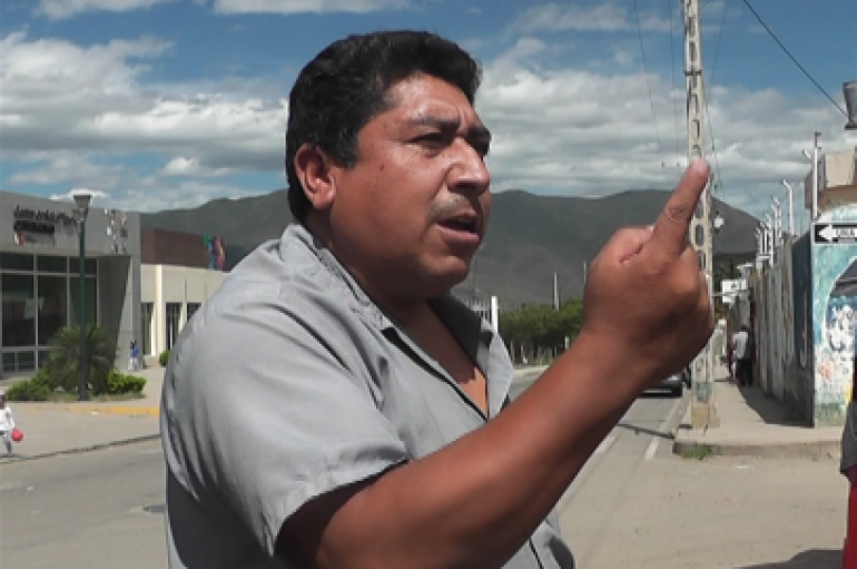 (Video) Dos dirigentes de transporte mixto no están de acuerdo con la creación de taxis ejecutivos