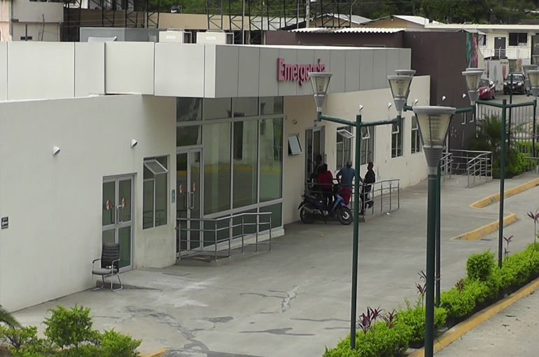 Ciudadano denuncia que pacientes del centro de salud son referidos a Loja en vehículos particulares