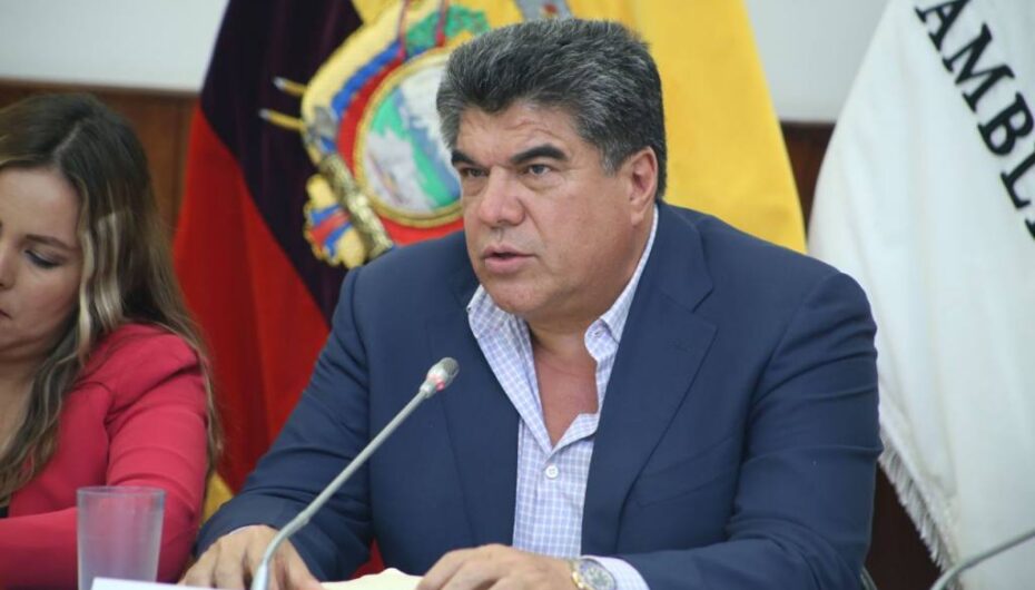 Fiscalía inicia investigación por el asesinato de candidato a asambleísta Patricio Mendoza