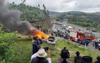 3 presuntos delincuentes capturados y sometidos a la justicia indígena en Otavalo