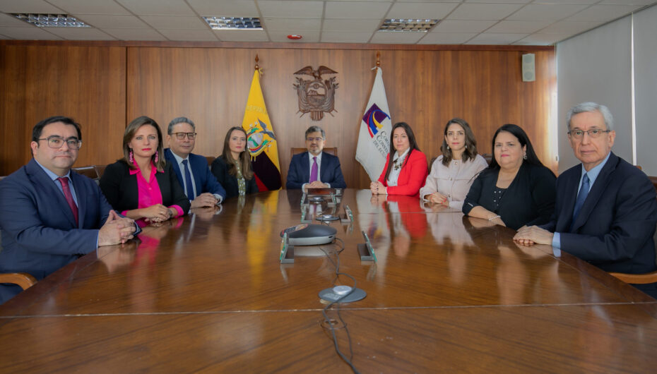 Corte Constitucional dice que propuesta de Asamblea Constituyente debe pasar por su aprobación