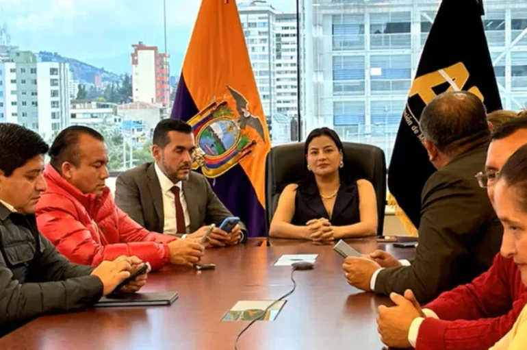 Pugna judicial en la AME: Colorado asumió la presidencia de Municipalidades Ecuatorianas